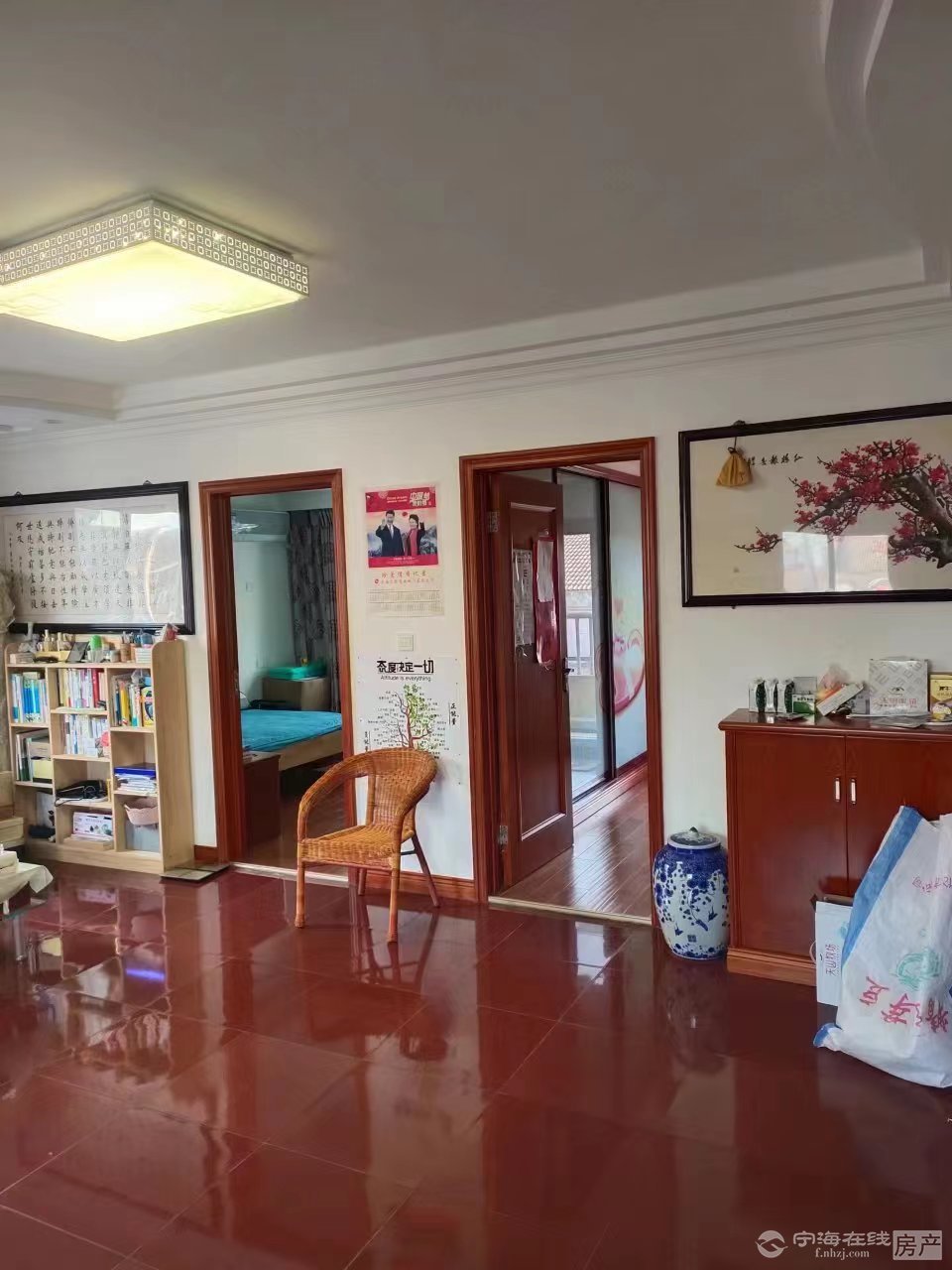 正学公寓学区房东髟，前后大凉台，周过生活设施方便，百米内有潘天寿中、小学