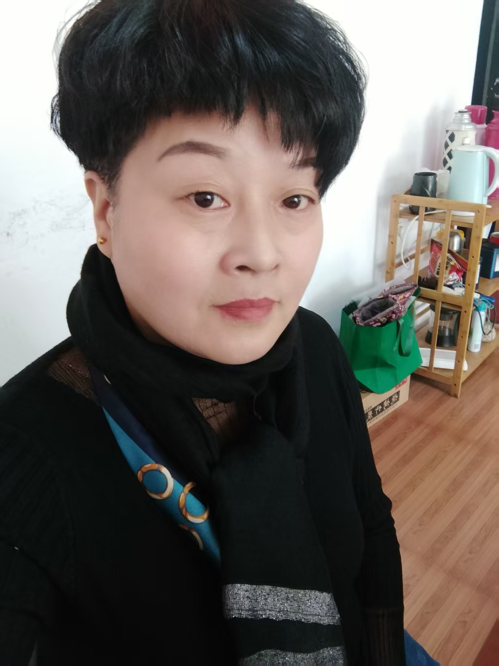 杨亚芳