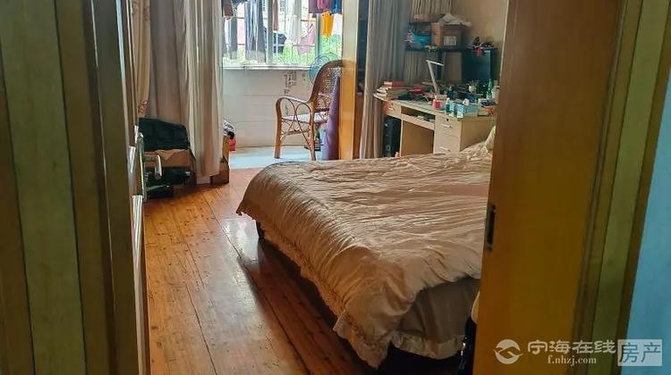 出售双潘兴福巷3室2厅1卫118平米135万有储藏室住宅