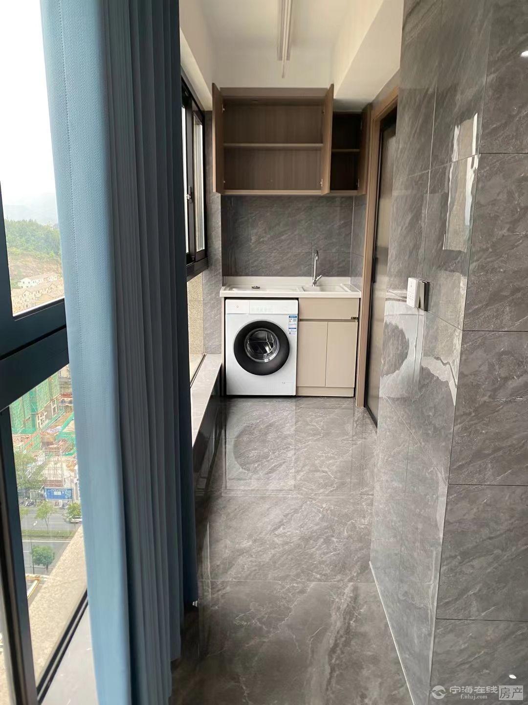 出租得力宸园3室2厅2卫98平米精装修拎包入住3200元/月住宅