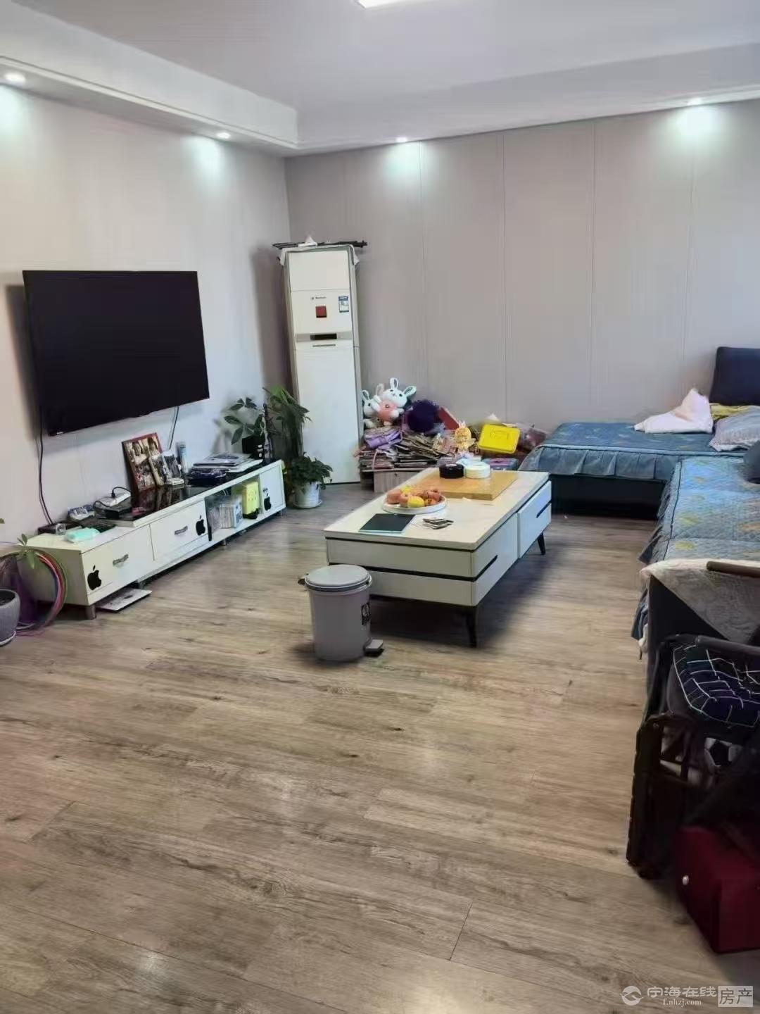 急卖!!华山嘉园3室2厅2卫138平米176万全新装修