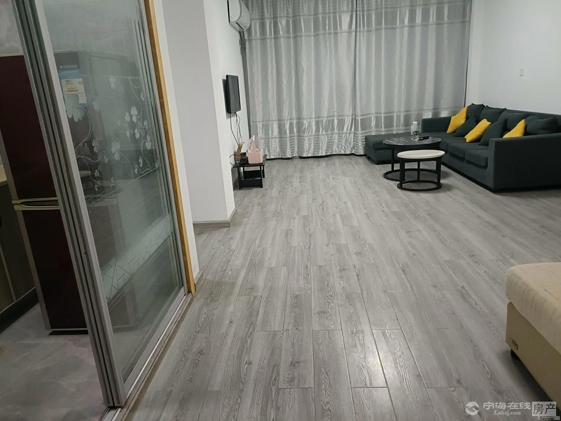 出租 竹海西城3室1厅1卫97平米2300元/月住宅